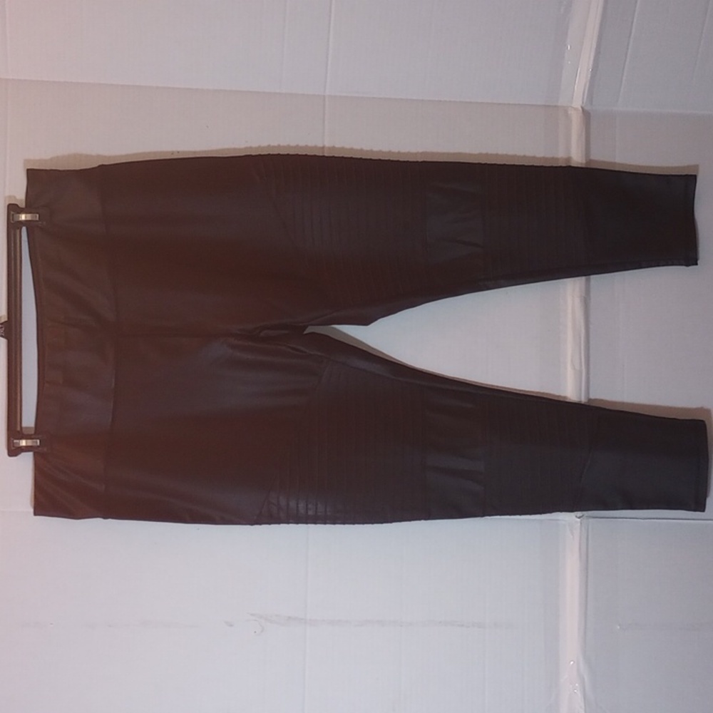 Walk pop black multi textured leggings